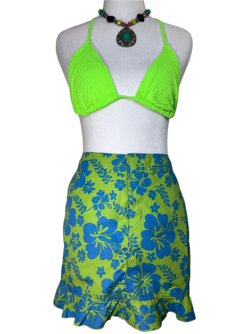 VTG Y2K BW Sport Hawaiian Board Skirt